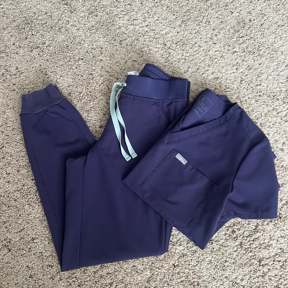 Figs Scrubs Set - Purple - XS Jogger XS Top